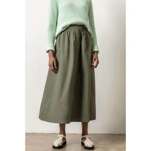 LILLA P poplin button front long skirt in kale
